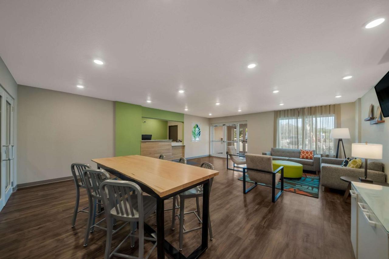 Woodspring Suites Wesley Chapel-Tampa Екстер'єр фото