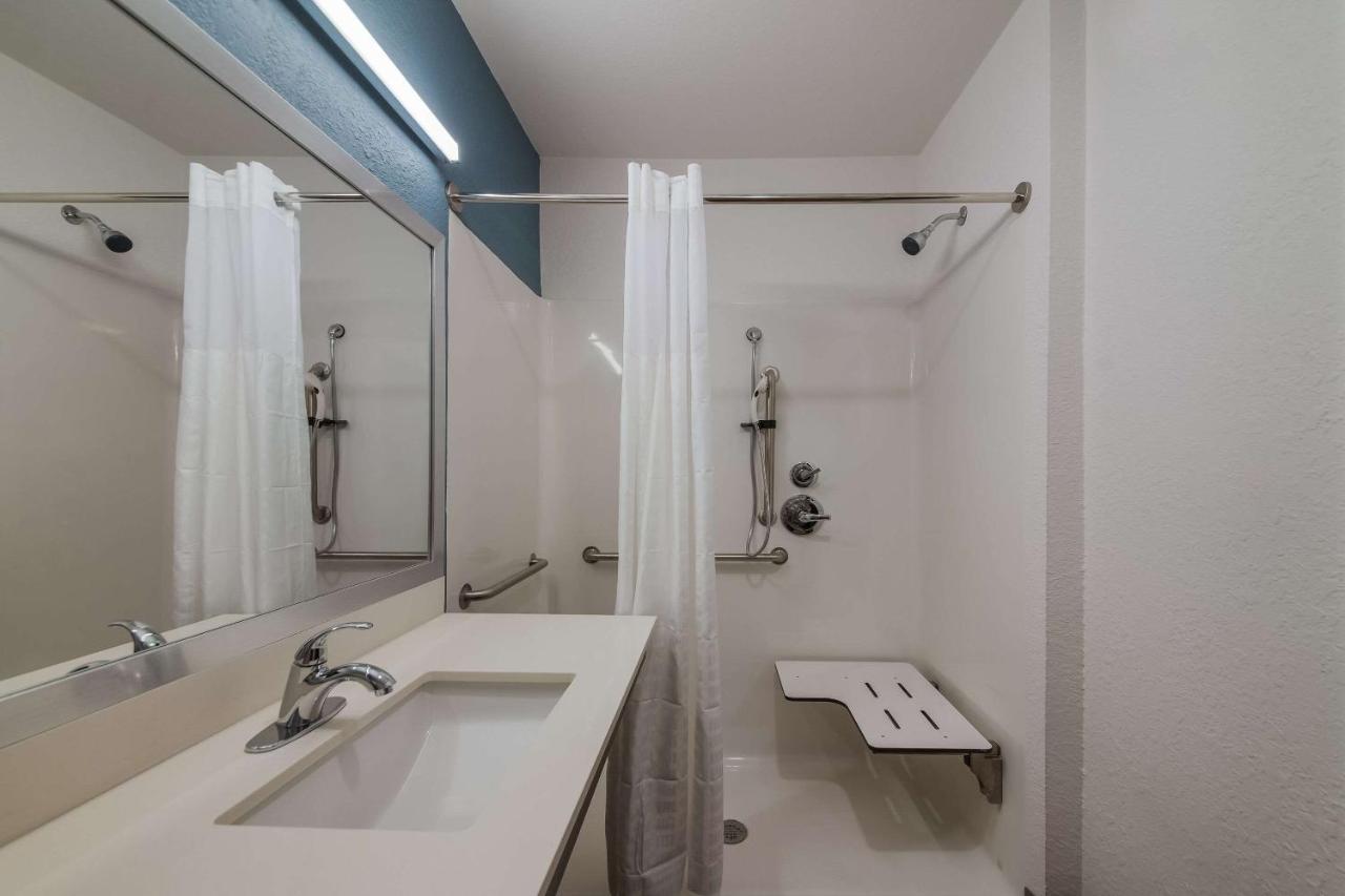 Woodspring Suites Wesley Chapel-Tampa Екстер'єр фото